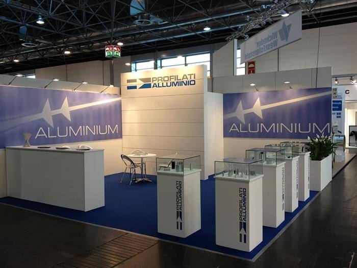 Extrusion von Aluminium in Italien